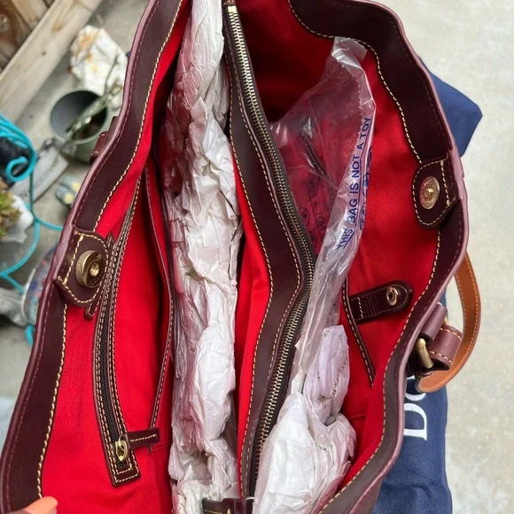 New Purse - Picture 4 of 6